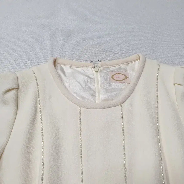 [BUNJANG] Lenibon Ivory Pearl Detail Dress / 레니본 아이보리 진주 포인트 원피스 마른55 여성85