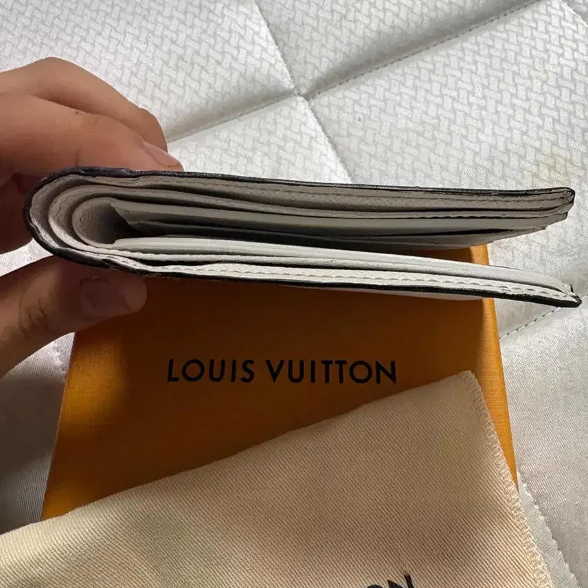 [BUNJANG] Louis Vuitton Monogram Antarctica Card Wallet &amp; Louis Quatorze Card Wallet / 루이비통 모노그램 안타르티카,루이까또즈 카드지갑