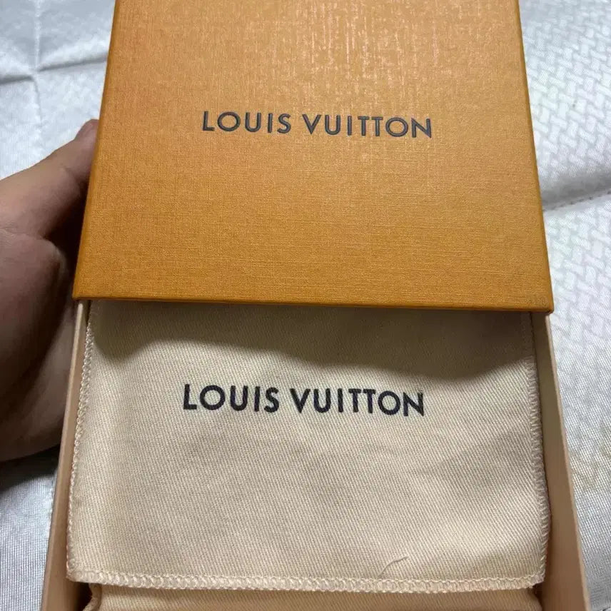 [BUNJANG] Louis Vuitton Monogram Antarctica Card Wallet &amp; Louis Quatorze Card Wallet / 루이비통 모노그램 안타르티카,루이까또즈 카드지갑