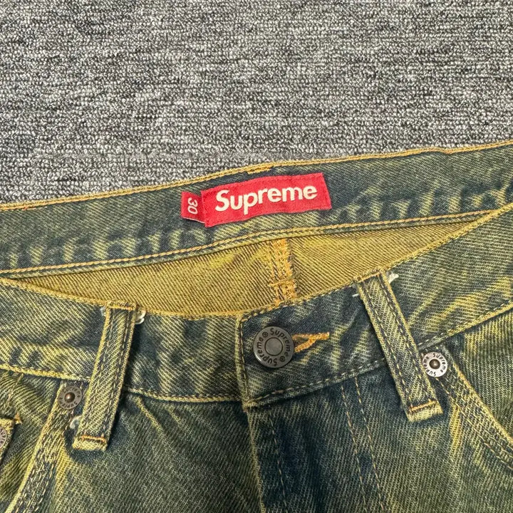 [BUNJANG] Supreme S Logo Loose Fit Jeans 24SS / 30 슈프림 S 로고 루즈 핏 진 더티 - 24SS