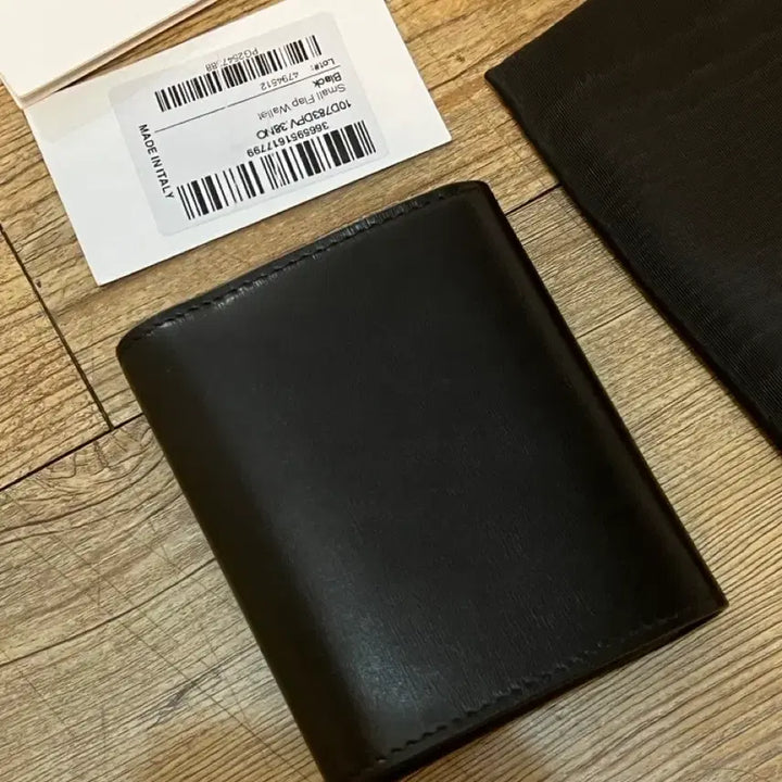 [BUNJANG] Celine Triomphe Small Flap Wallet Black / 정품)셀린느 트리옹프 스몰 플랩 지갑 블랙