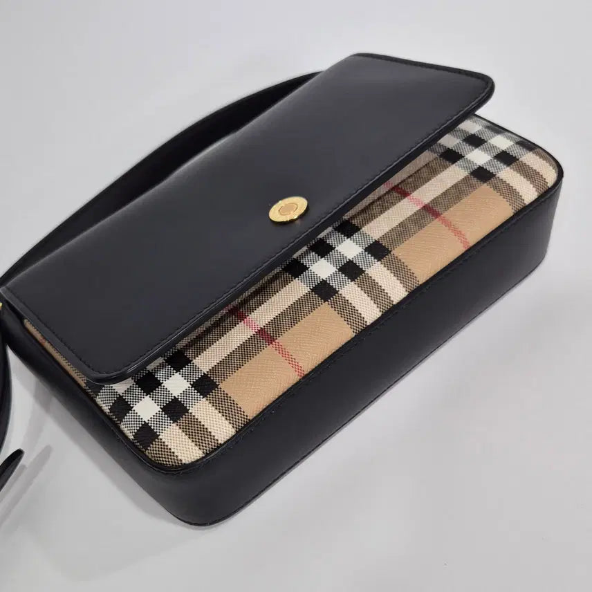 [BUNJANG] Burberry New Hampshire Check Crossbody Bag / 버버리 뉴 햄프셔 체크 크로스백