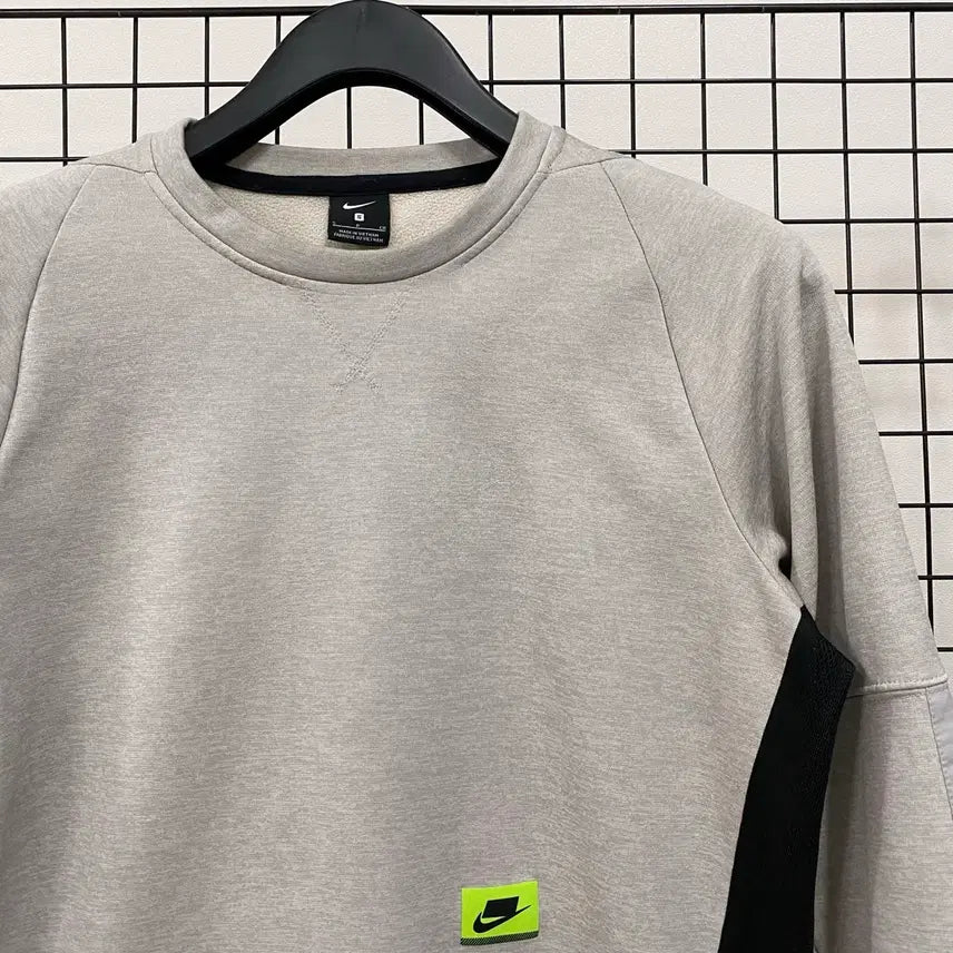 [BUNJANG] Nike NSW Therma Crew Top S / <S> 나이키 NSW 써마 크루 탑