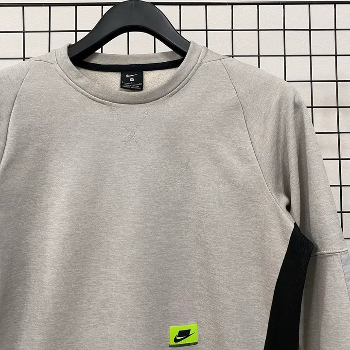 [BUNJANG] Nike NSW Therma Crew Top S / <S> 나이키 NSW 써마 크루 탑