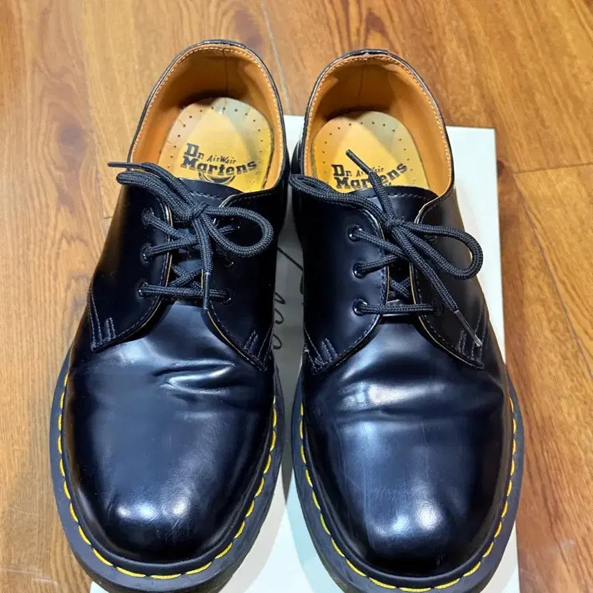 [SOLD OUT] 닥터마틴 1461 스무스 270 uk8