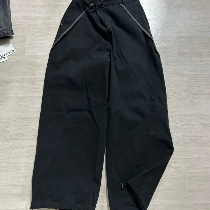 [BUNJANG] Flareup Wide Pants Black / 플레어업 와이드 팬츠 블랙1