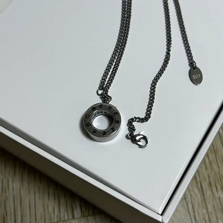 [BUNJANG] Seventeen Necklace / (1분 착용) 세븐틴 목걸이