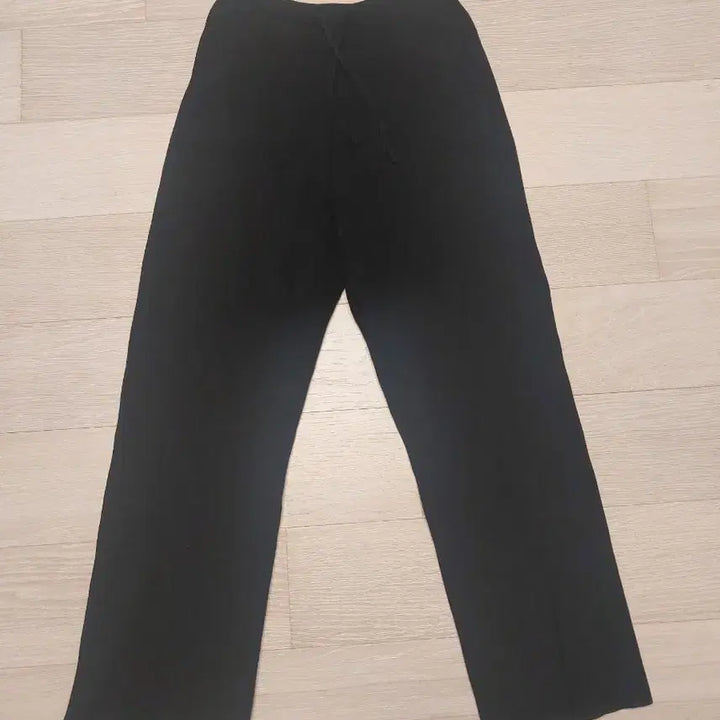 [BUNJANG] Chad Malon Holgarments Training Pants / 차드말론 홀가먼츠 트레이닝 바지