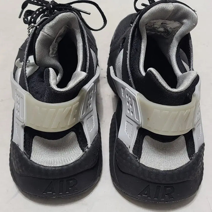 [BUNJANG] Nike Air Huarache Black Sneakers / 1)265 나이키 에어 허라취 A급