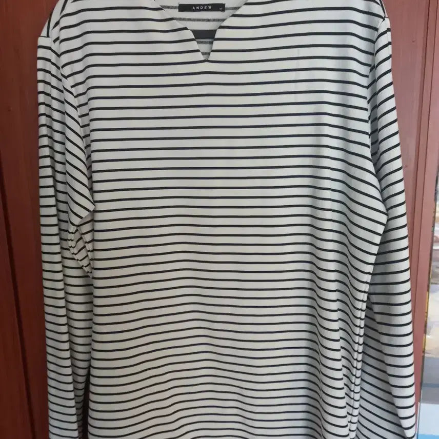 [BUNJANG] Andew Striped Long-Sleeve T-Shirt XL / 앤듀 스트라이프 긴팔 티셔츠 105 (XL)