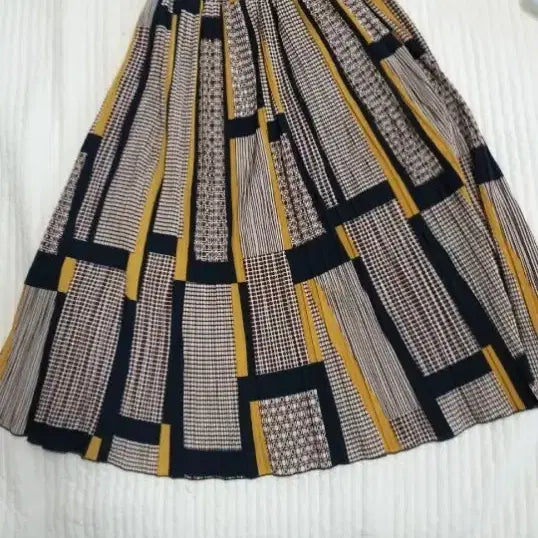 [BUNJANG] Patterned Pleated Long Banding Skirt / 패턴 플리츠 미디 밴딩스커트