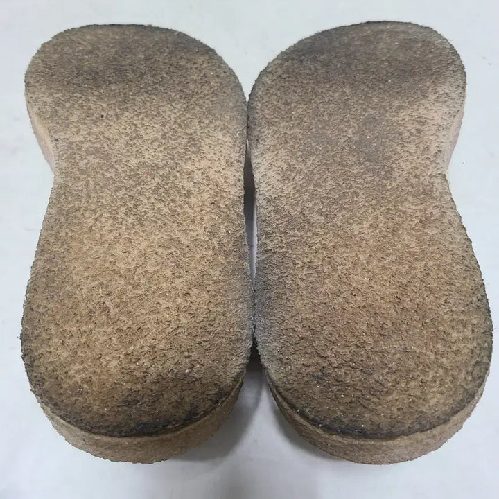 [BUNJANG] Mellow Suede Sneakers / 1) 250 멜로우 스웨이드 스니커즈 A급