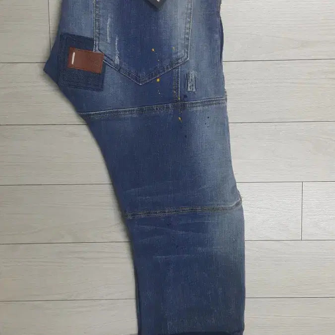 [BUNJANG] Dsquared2 Leather Patch Painting Denim Jeans 36 inch / 디스퀘어드2(사방스판) 가죽패치 페인팅대님 36인치(No.200)새상품!