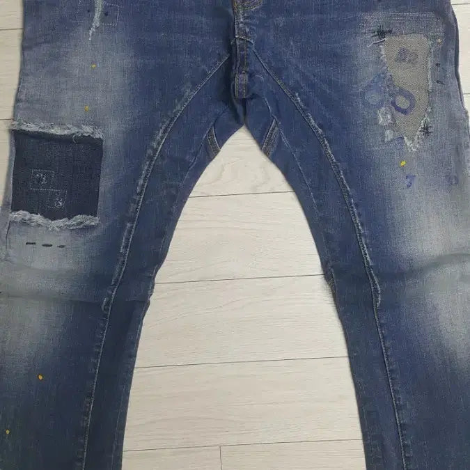 [BUNJANG] Dsquared2 Leather Patch Painting Denim Jeans 36 inch / 디스퀘어드2(사방스판) 가죽패치 페인팅대님 36인치(No.200)새상품!