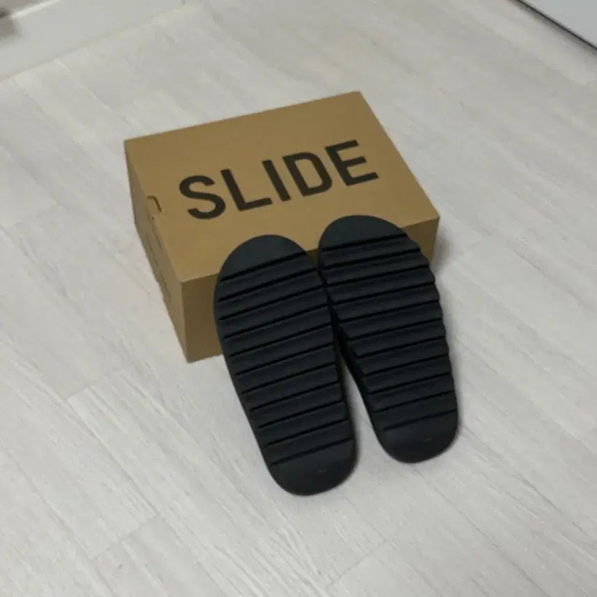 [SOLD OUT] 이지슬라이드 그레이 265mm