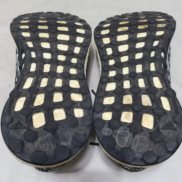[BUNJANG] Adidas Pureboost Sneakers / 1) 265 아디다스 퓨어부스트 A급