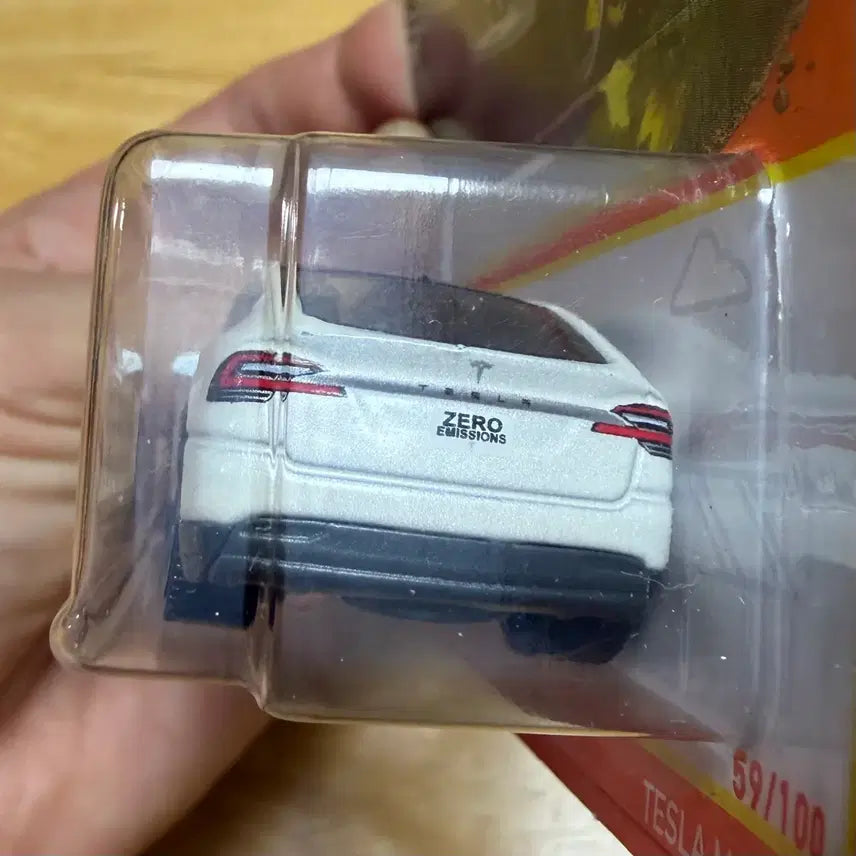 [BUNJANG] Matchbox Tesla Model X Diecast Model / 매치박스 테슬라 모델X 다이캐스트