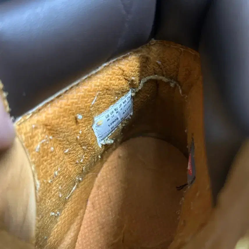 [BUNJANG] Timberland 6-Inch Waterproof Boots (Size 240) / 팀버랜드 6인치 워터프루프 부츠 240