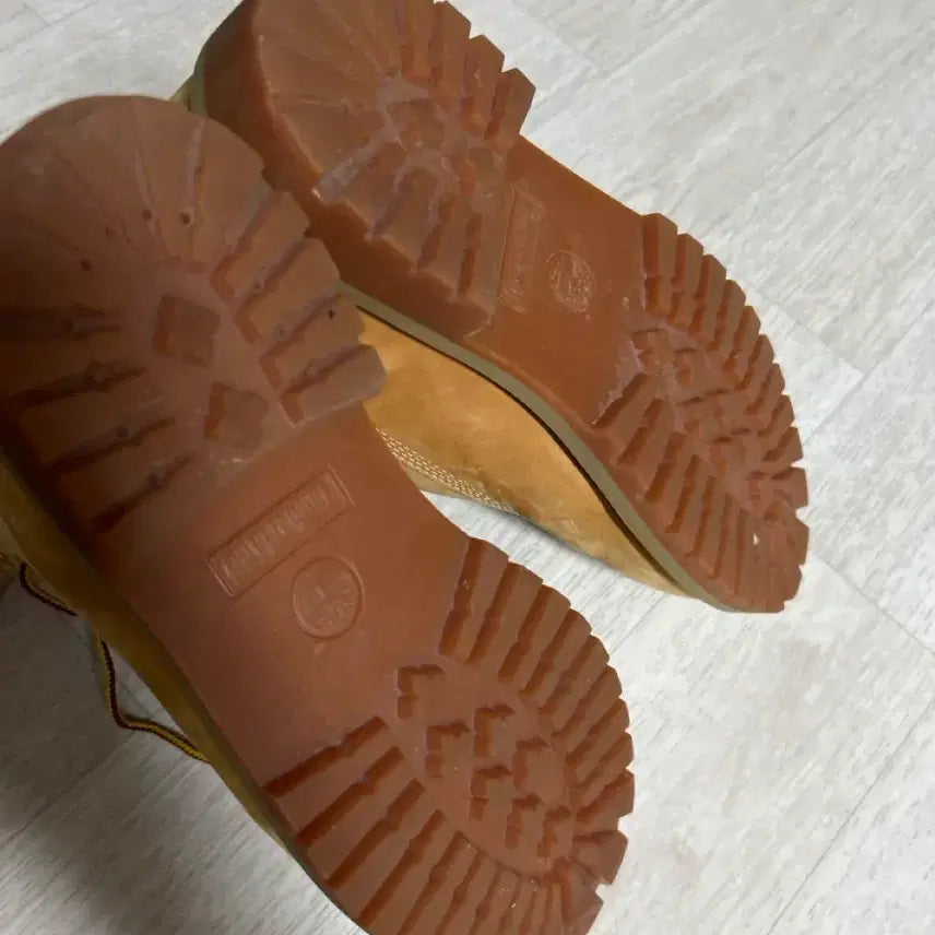 [BUNJANG] Timberland 6-Inch Waterproof Boots (Size 240) / 팀버랜드 6인치 워터프루프 부츠 240