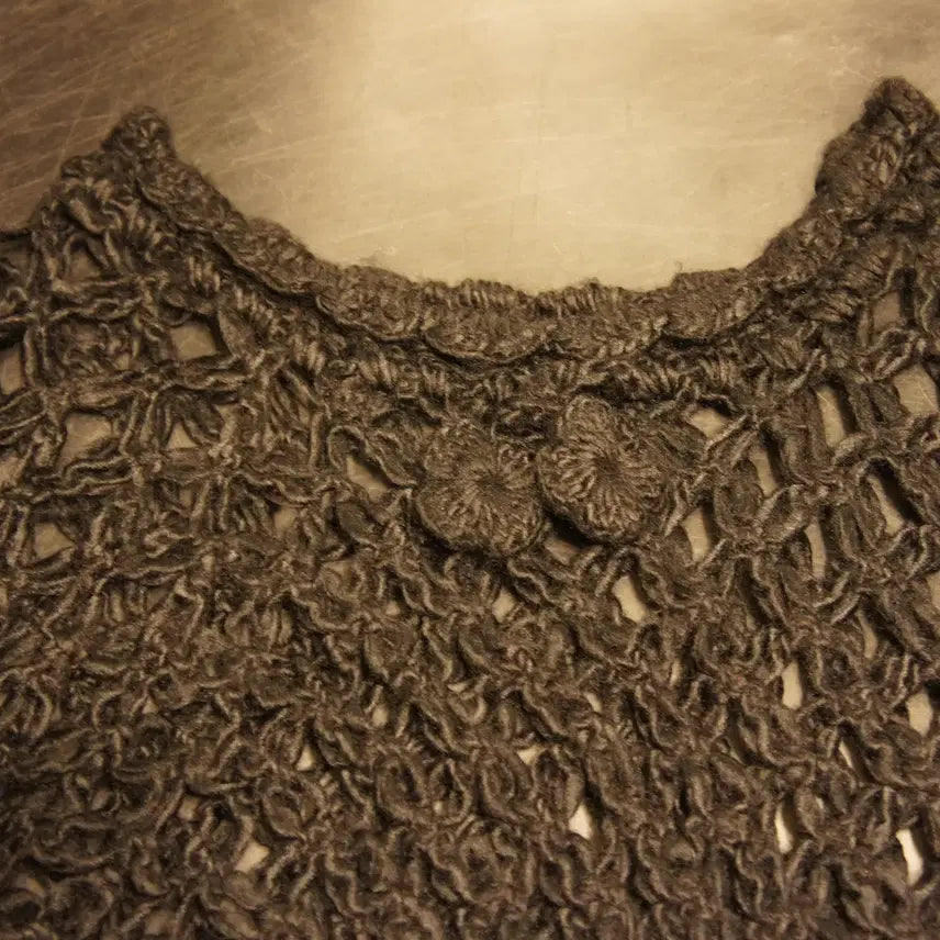 [BUNJANG] Unbalance 1808 Vintage Black Knit Shawl / 1808 플라워 빈티지망토 코사지 니트망토 니트블랙숄 니트스웨터