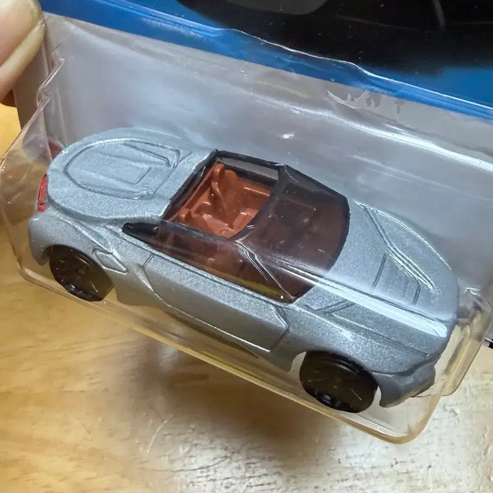 [BUNJANG] Hot Wheels BMW i8 Roadster Diecast Model Car / 핫휠 BMW i8 로드스터 미니카 다이캐스트