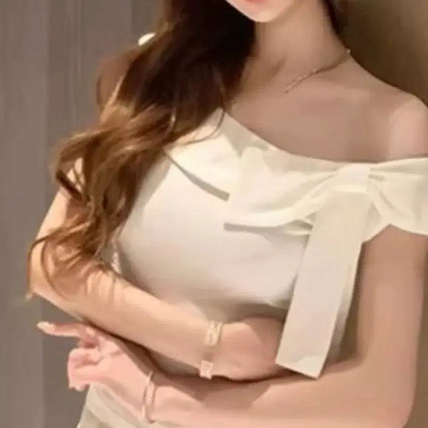 [BUNJANG] Ribbon Off-Shoulder Blouse - White / 리본 오프숄더 블라우스 화이트
