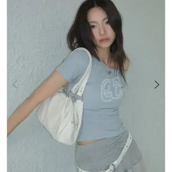 [SOLD OUT] 애즈온 키키 슬림 반팔 티셔츠 새상품
