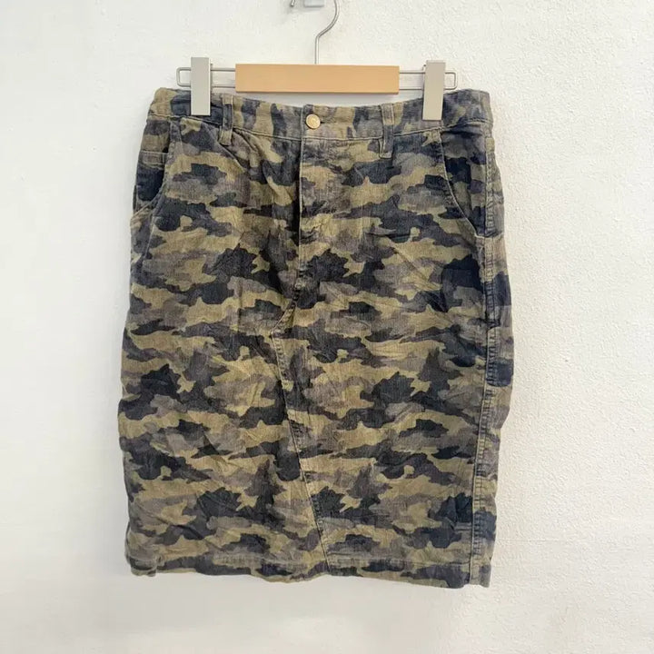 [BUNJANG] Nako&amp; Camo Multi-Pocket Half Pants / 나코앤드 카모 멀티포켓 하프 팬츠 (4)