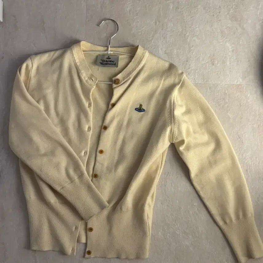 [SOLD OUT] 가디건 버터옐로우