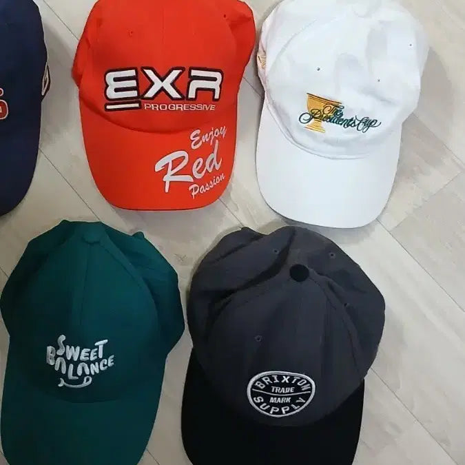 [BUNJANG] Unisex Adjustable Hats Bundle Set / 모자 남녀공용 4개 일괄이에요
