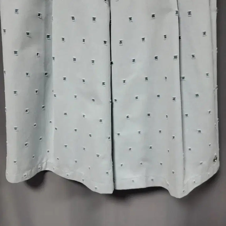 [SOLD OUT] 작은 데미지 큐롯 팬츠