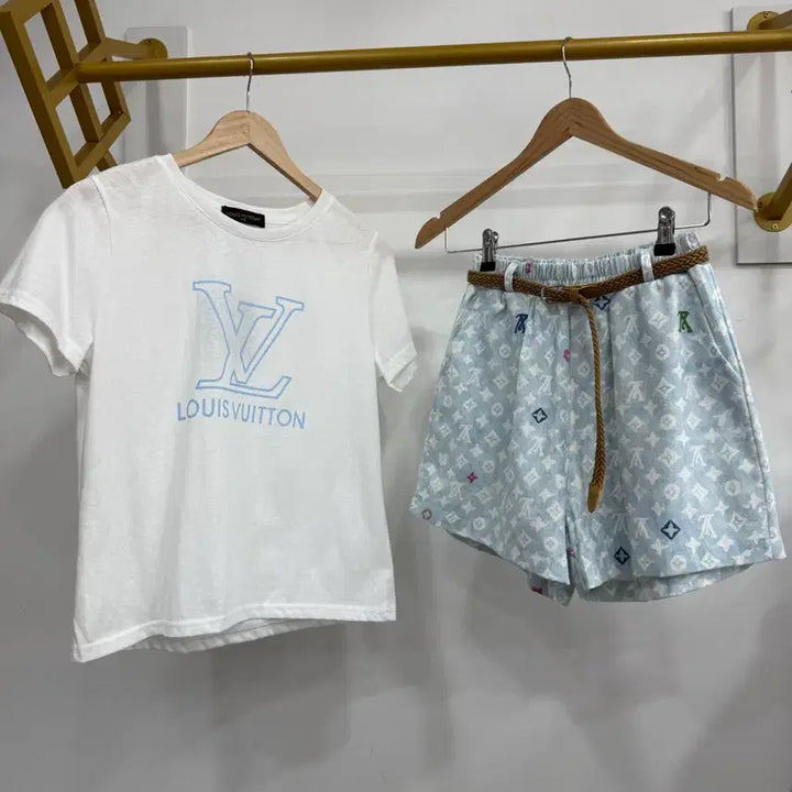 [SOLD OUT] 반팔 티셔츠 모노그램 반바지 세트