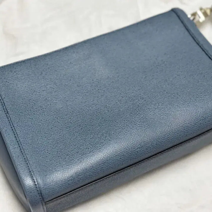[BUNJANG] Louis Quatorze Chain Crossbody Bag / 루이까또즈 체인 크로스백 블루그레이 컬러