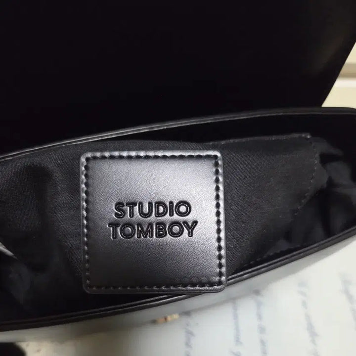 [BUNJANG] Studio Tomboy Crossbody Bag / 스튜디오톰보이 크로스백
