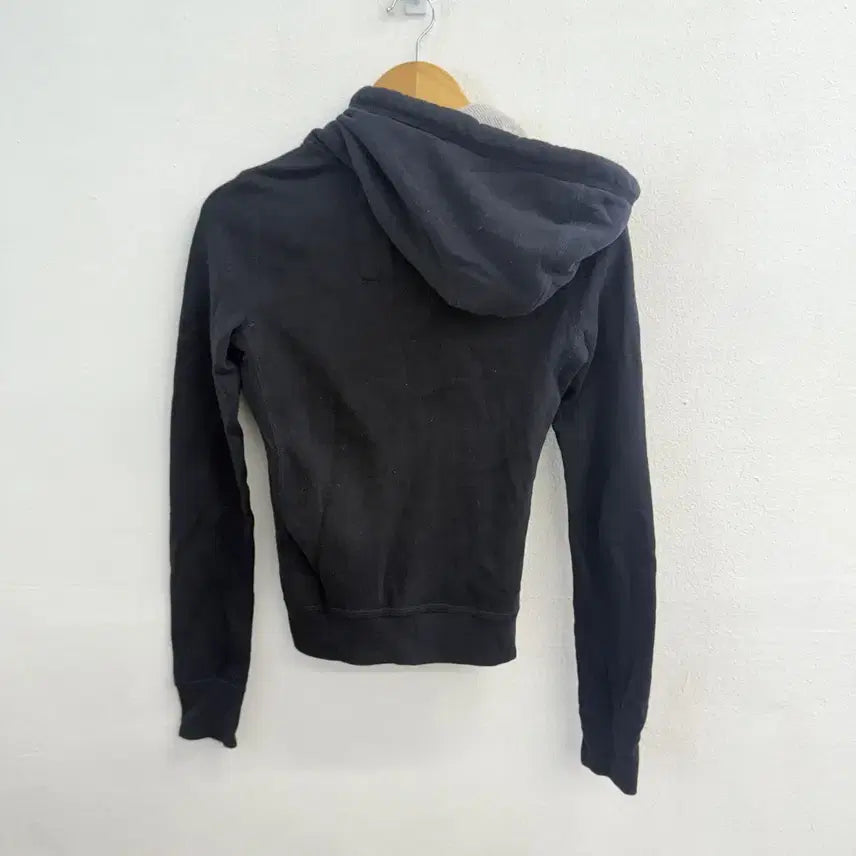 [SOLD OUT] 아베크롬비 딱붙핏 네이비 후드집업 (XS)