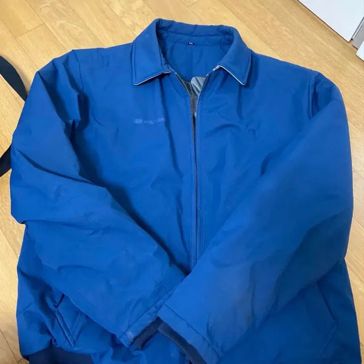 [BUNJANG] Hyundai Motors Blue Padded Jacket (Size 105) / 현대자동차 패딩 105사이즈