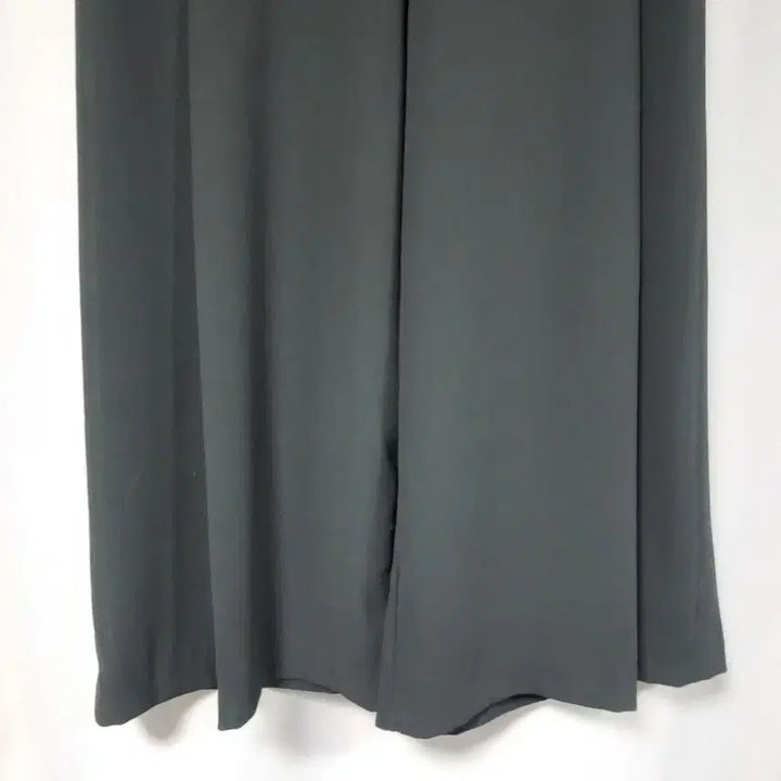 [SOLD OUT] 율미아스텝 블랙 와이드 핀턱 슬랙스