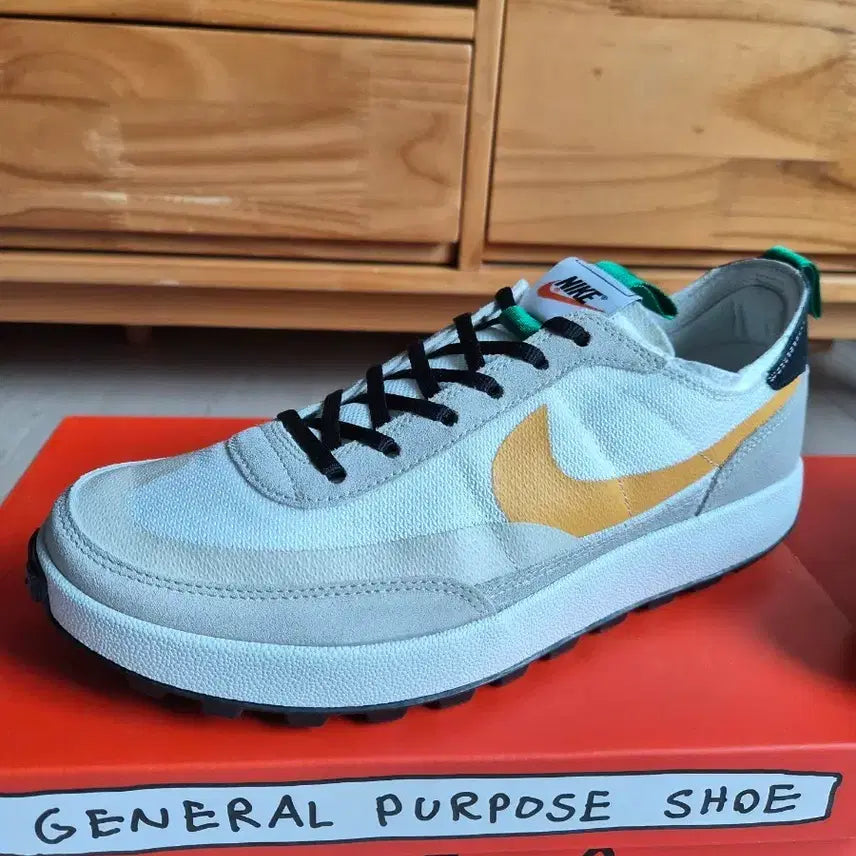 [BUNJANG] Nike Tom Sachs General Purpose Shoe White/Gold / 나이키 톰삭스 제너럴 퍼포즈 슈 화이트/골드  290사이즈