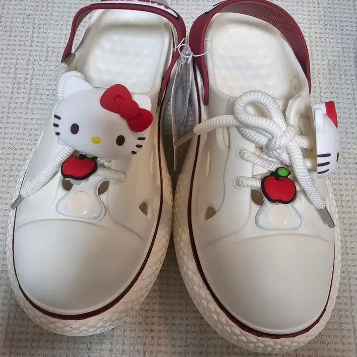 [BUNJANG] Sanrio Hello Kitty Crocs Sandals 250mm / 산리오 키티 샌들(크록스) 250mm