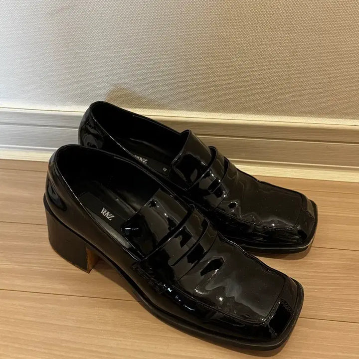 [BUNJANG] ZARA Square Toe Penny Loafers / 자라 스퀘어 구두