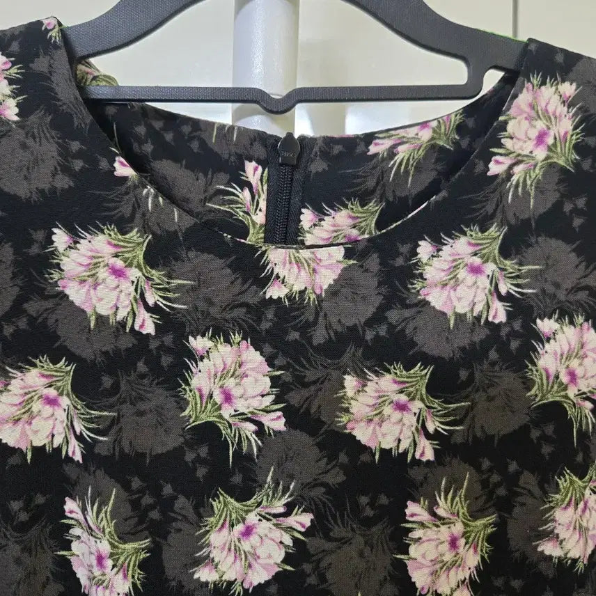 [BUNJANG] Black Floral Long Sleeve Dress / 블랙 플라워 롱 원피스 반팔 꽃무늬