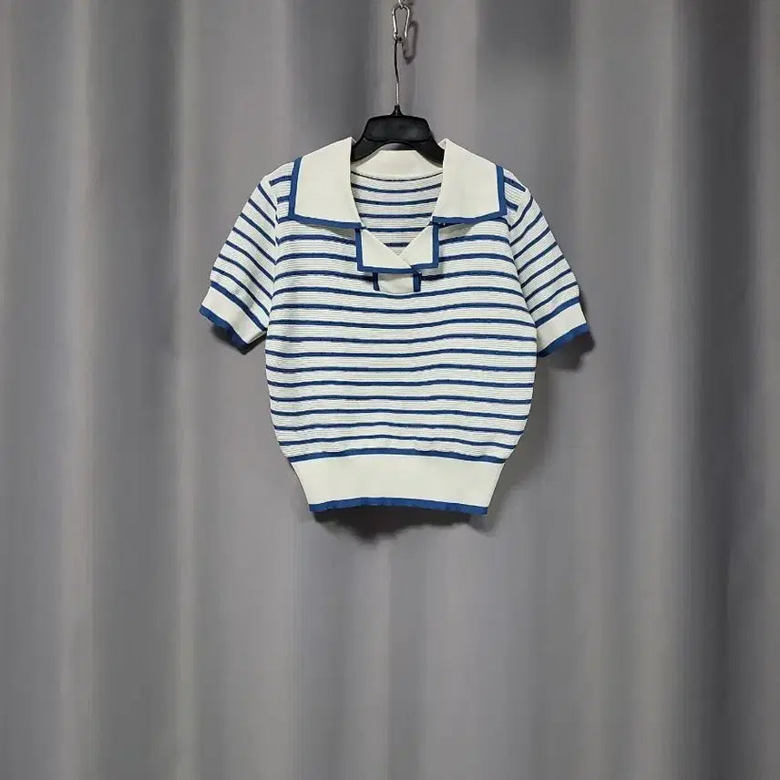 [SOLD OUT] 카라 스트라이프 니트