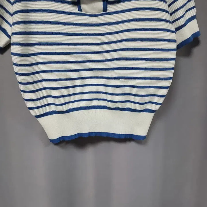 [SOLD OUT] 카라 스트라이프 니트