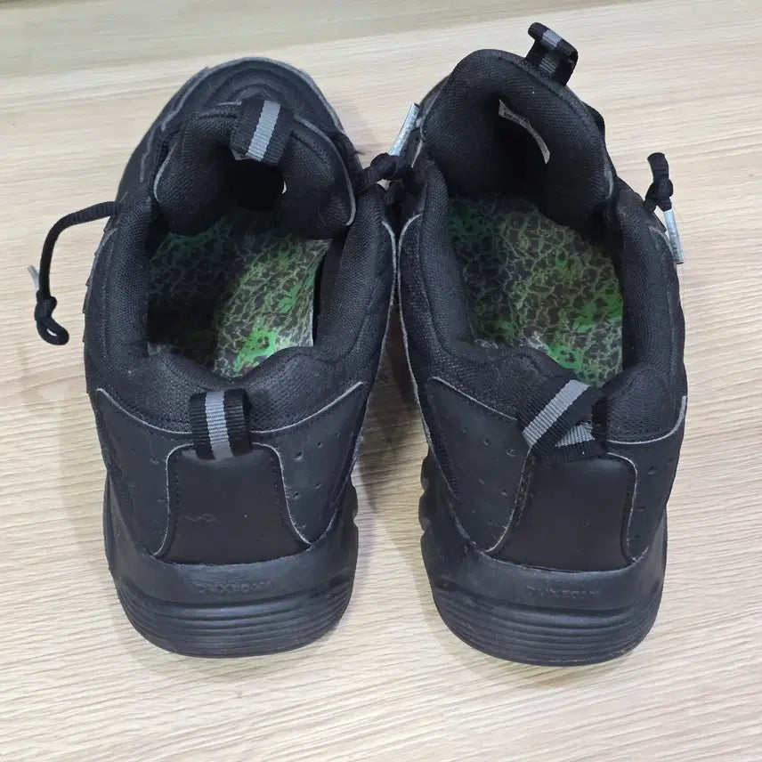 [SOLD OUT] REEBOK 올블랙 DMX  남성 운동화 275