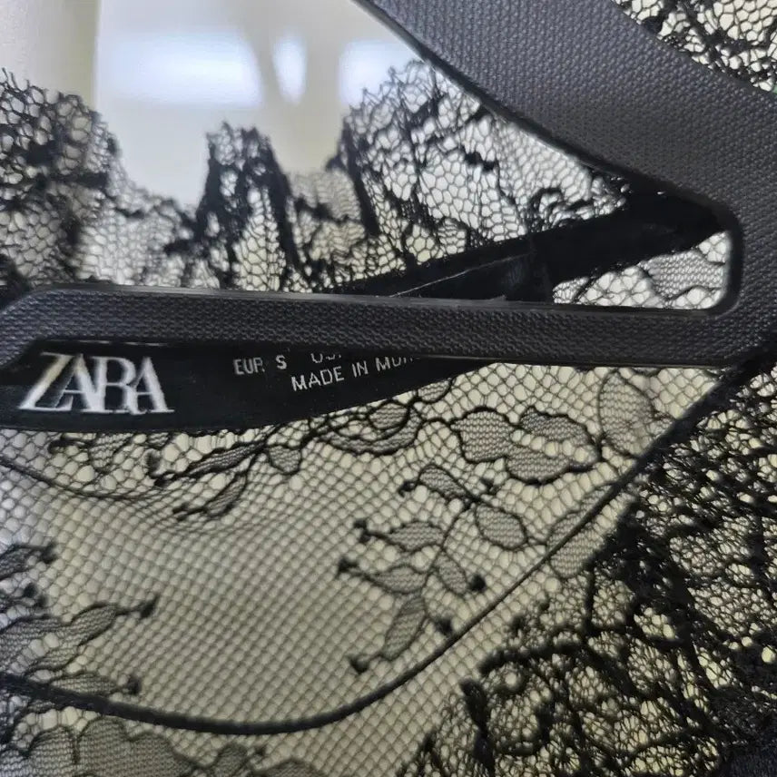 [BUNJANG] ZARA Black Lace Mini Dress / 자라 블랙 레이스 미니 원피스