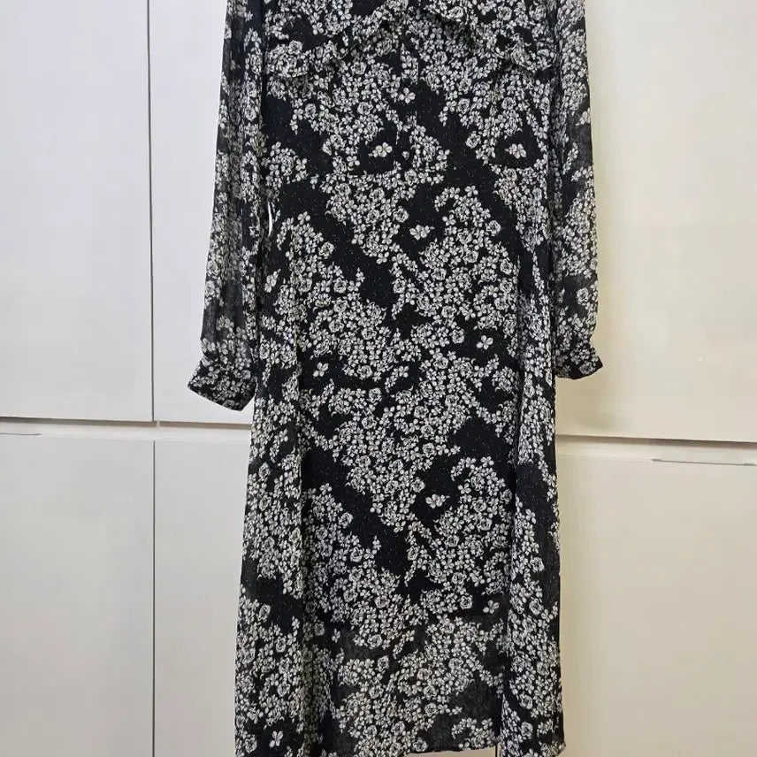 [BUNJANG] Black Floral Print Chiffon Long Dress / 검정 잔꽃무늬 롱 원피스 시폰