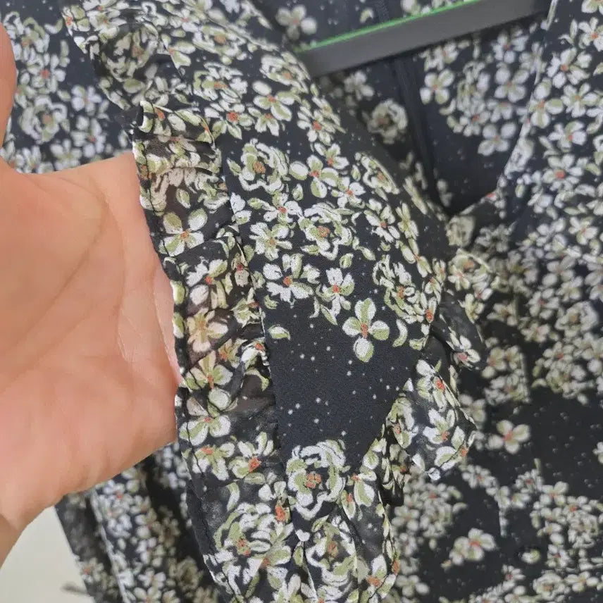 [BUNJANG] Black Floral Print Chiffon Long Dress / 검정 잔꽃무늬 롱 원피스 시폰