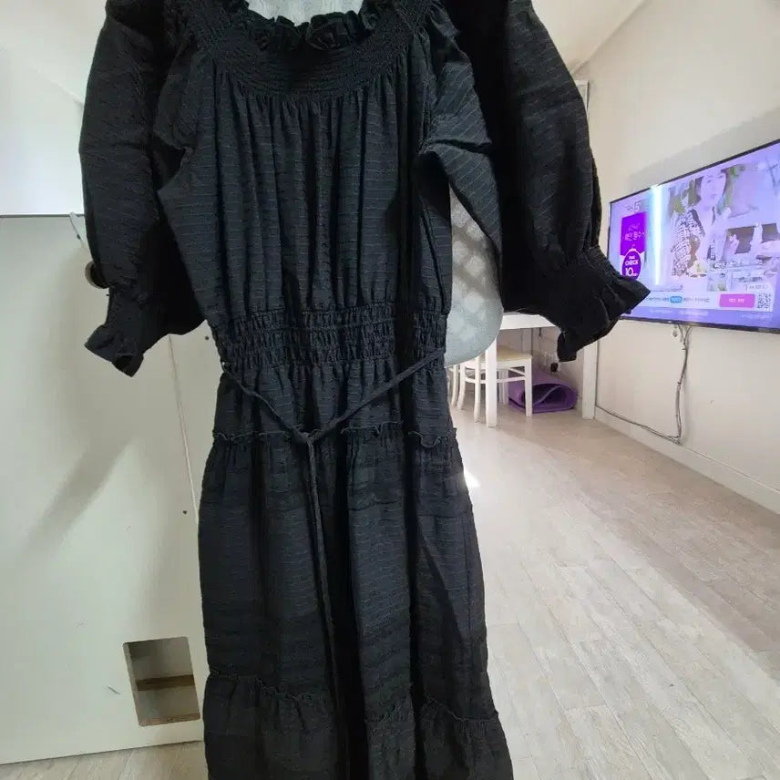 [BUNJANG] Deuel Off-Shoulder Long Dress / 듀엘55퍼프오프숄더 원피스