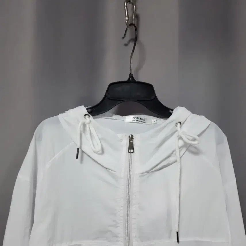 [BUNJANG] White Hooded Zip-Up Windbreaker / 화이트 후드 집업 바람막이