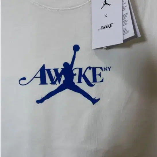 [BUNJANG] 나이키 조던 x Awake NY 한정판 콜라보 반팔 티셔츠 M,L / 나이키 조던 x Awake NY 한정판 콜라보 반팔 티셔츠 M,L